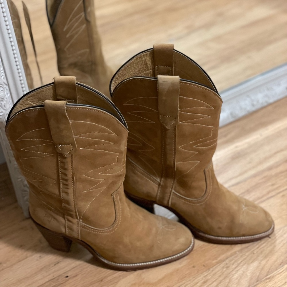 FRYE Cowboy Boots 🤍